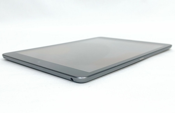 Apple iPad 10.2″ 9th Gen. (MK2K3LL/A, A2602, 64GB, Wi-Fi) Tablet Computers