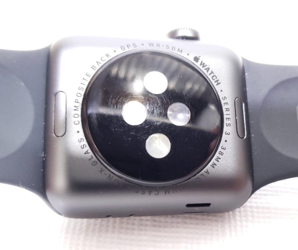 Apple Watch Series 3 (A1858) Aluminum, Sport Band, 38mm, GPS