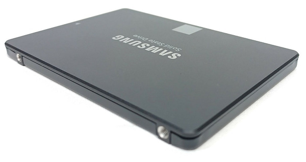 Samsung 870 EVO 500GB Internal SSD (2.5″, SATA III, MZ-77E500) Computer Components